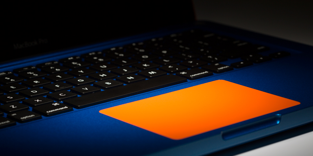 Купить эксклюзивный MacBook Pro Apple Orange